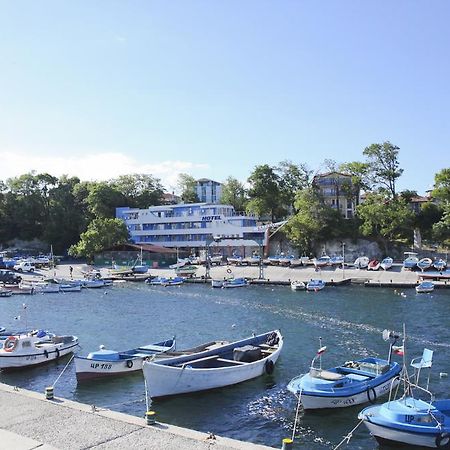 Ribarska Sreshta Family Hotel 茨雷沃 外观 照片