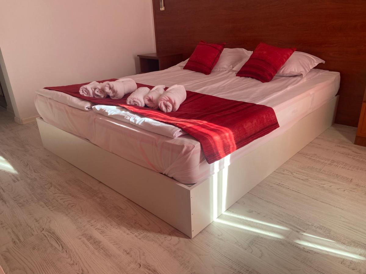 Ribarska Sreshta Family Hotel 茨雷沃 外观 照片