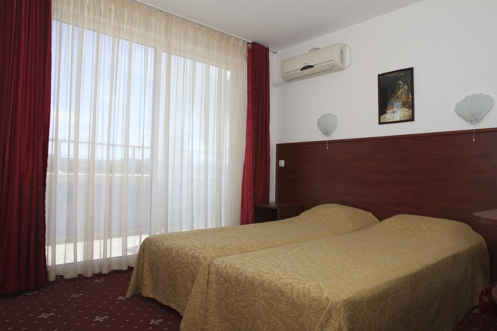 Ribarska Sreshta Family Hotel 茨雷沃 客房 照片